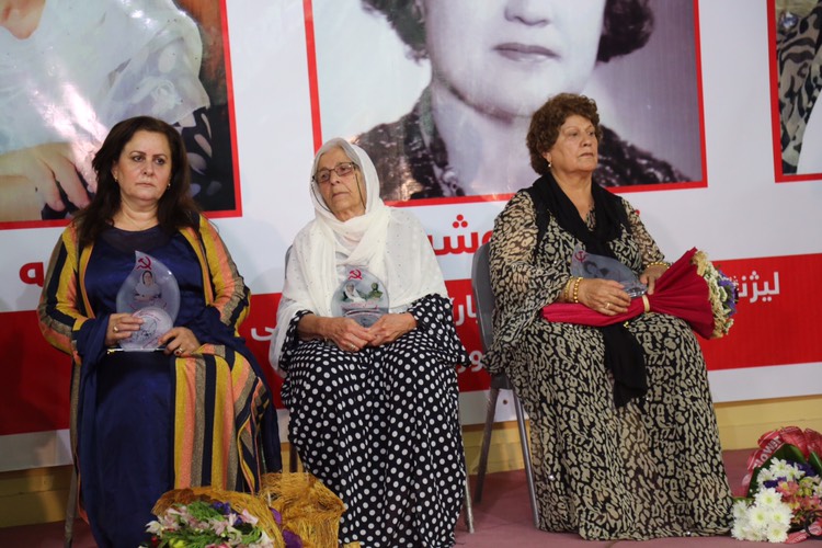 به‌ وێنه‌.. مه‌راسيمى رێزگرتن له‌ سێ ئافره‌تى سلێمانى